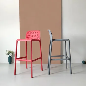 Nordic Designer Bar Chairs - это современные, простые и роскошные пластиковые барные стулья, винные бары и уличные табуреты на высоких ножках - Изображение 1  