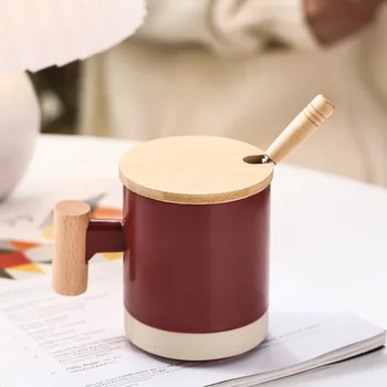 360 мл Кружка с деревянной ручкой Керамическая кофейная чашка с крышкой Ложка Чашки и кружки Бесплатная доставка Посуда для напитков Оригинальные чашки для завтрака Чай Иди - Изображение 1  
