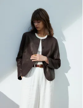 2023Новая европейская мода высокого класса новая повседневная кожаная куртка женская короткая куртка, овчина с круглым вырезом, кожа личи - Изображение 1  