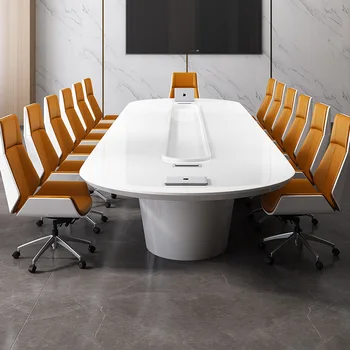 Офисная мебель в сочетании с простым современным белым столом и стулом - Изображение 1  